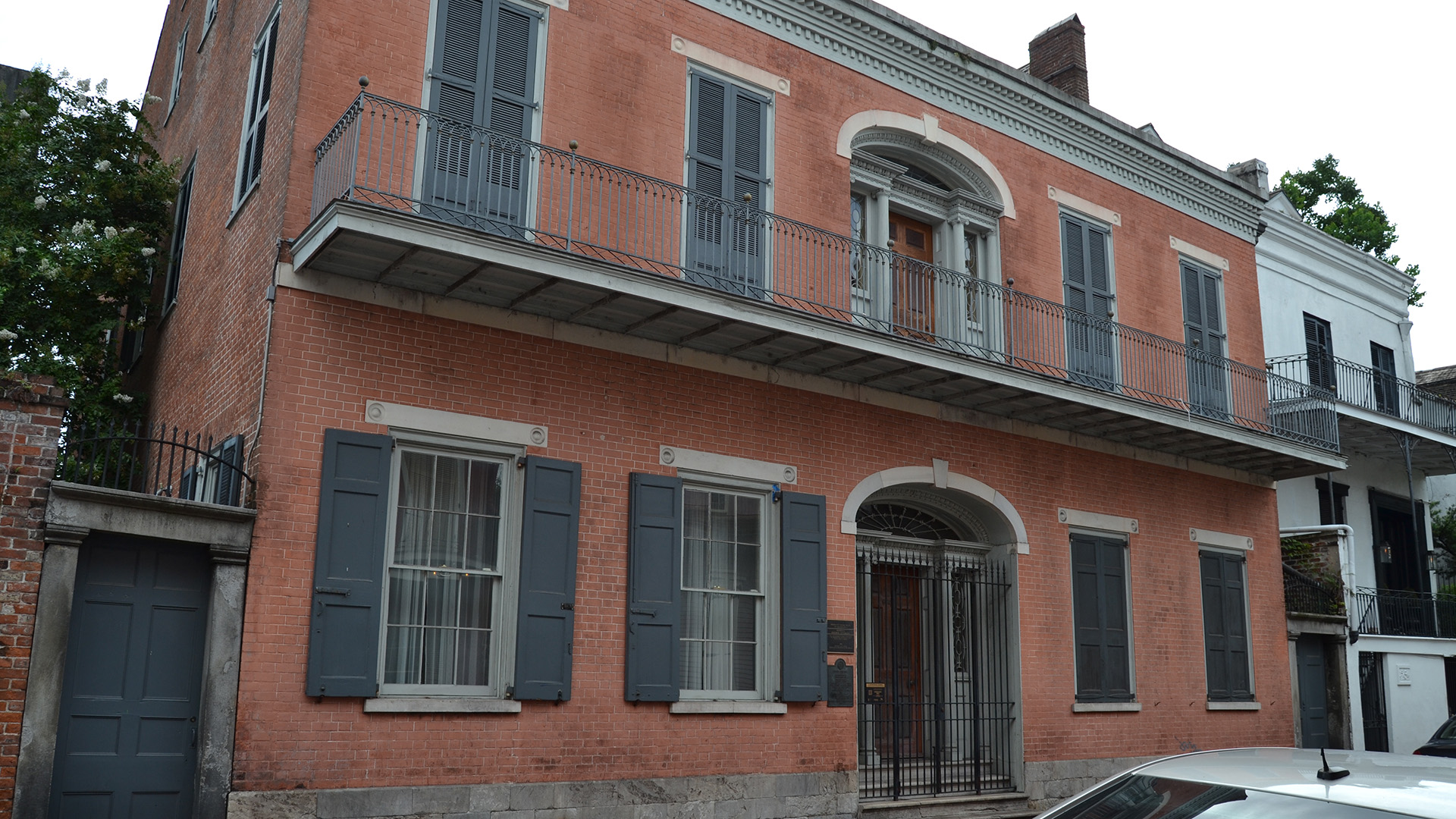 A photograph of the front of the Hermann-Grima House